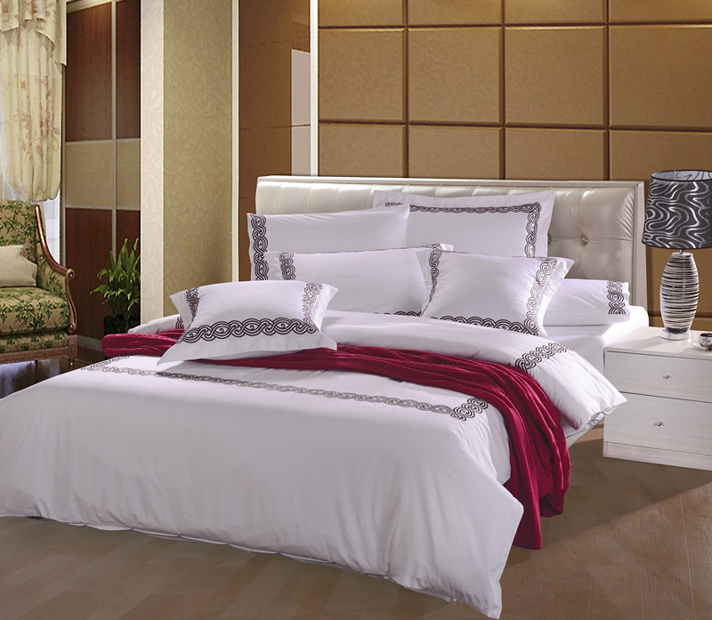 Embroidered bed products of Da Ruyi Hotel